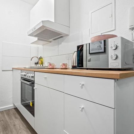 Wohnung In Zentraler Lage - Kostenlose Parkplaetze Kassel Bagian luar foto