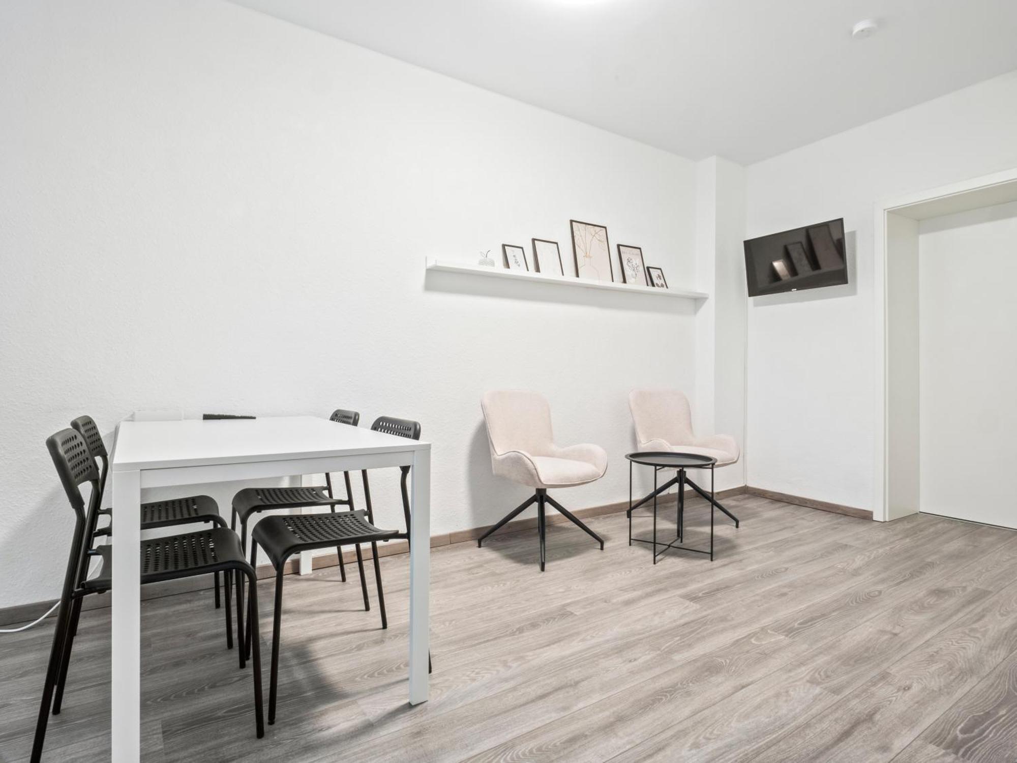 Wohnung In Zentraler Lage - Kostenlose Parkplaetze Kassel Bagian luar foto
