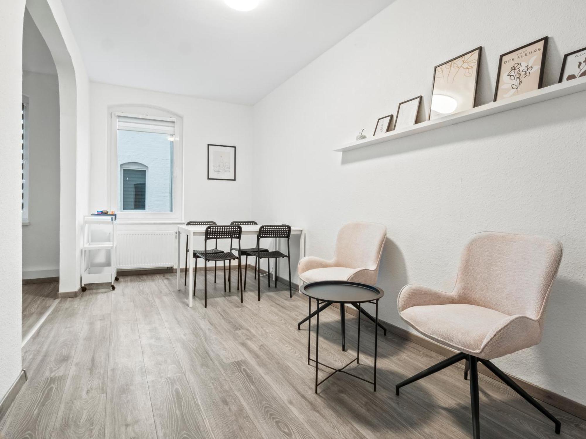 Wohnung In Zentraler Lage - Kostenlose Parkplaetze Kassel Bagian luar foto